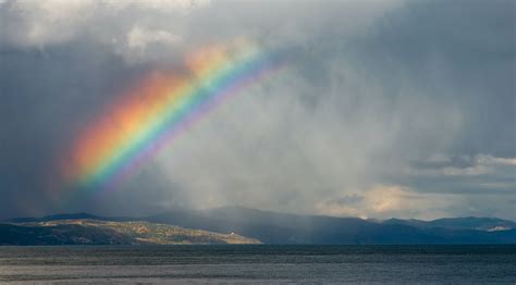 5 Facts About Rainbows You Need Right Now - Farmers' Almanac - Plan Your Day. Grow Your Life.