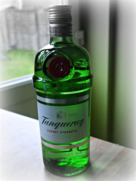 Inside the Wendy House: Tanqueray London Dry Gin - perfect for Christmas