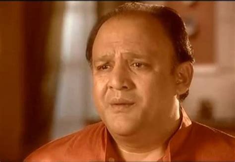 'Sanskari Babuji' reacts to Twitter jokes on him | IndiaToday