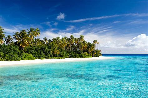 50 Photos of Paradise Beaches from the Maldives Islands