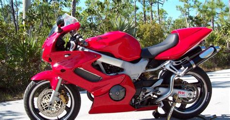 Here's Why You Should Buy A Honda VTR1000F Superhawk