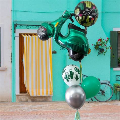 Scooter Balloon Bouquet - Vespa - PropUp Studio