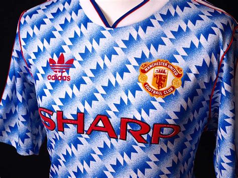 Manchester United 17-18 Away Kit Revealed - Footy Headlines