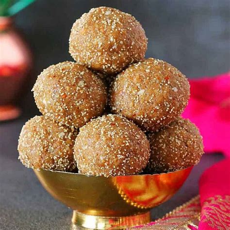 Churma Ladoo Recipe - Cooking Carnival