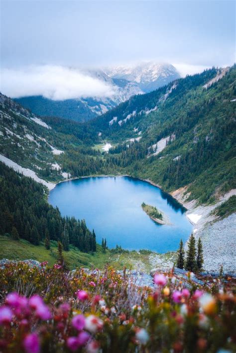 Beginner Hikes in Washington: 18 Incredible Spots - Renee Roaming