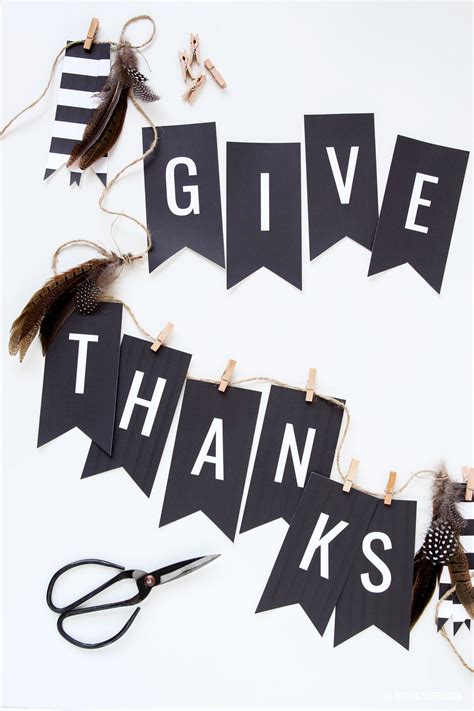 Free Thanksgiving Banner - "Give Thanks" in Elegant Black & White