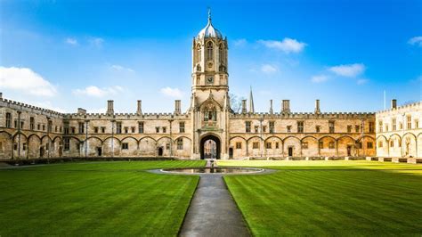 Christ Church College, Oxford's trustees' accused of 'misconduct' - BBC ...