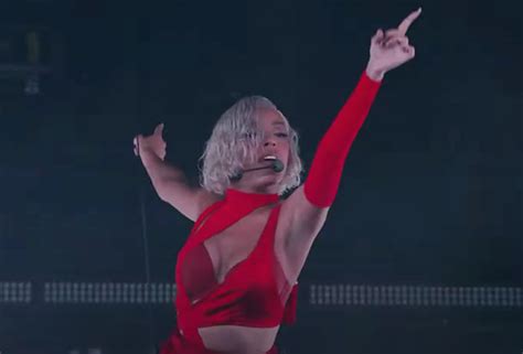 [VIDEO] Doja Cat VMAs 2021 Performance: Watch & Review The Host – TVLine