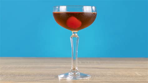 Manhattan Cocktail Recipe - Thirsty Bartenders