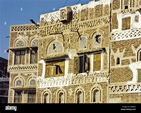 Traditional yemeni architecture hi-res stock photography and images - Alamy