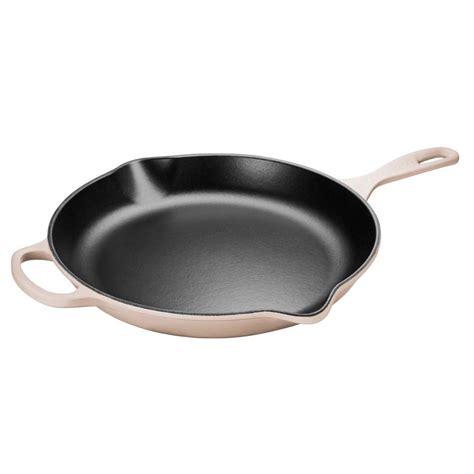 Le Creuset Cast Iron 10" (26cm) Iron Handle Skillet