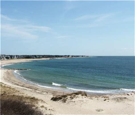 Guide to Falmouth Beaches in Cape Cod, MA - WeNeedaVacation.com