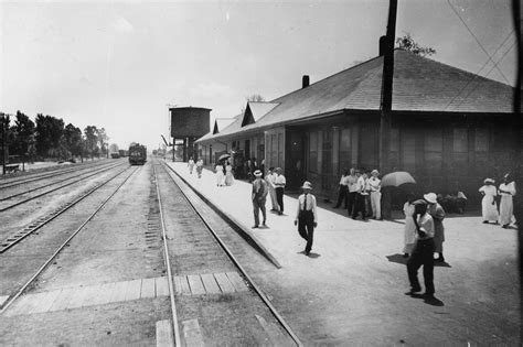 Train Enthusiasts Share Mississippi’s Deep-Rooted Railroad History