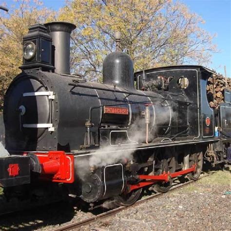 Tren histórico de la Capilla del Señor, con el ayer a toda máquina