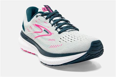 Brooks Glycerin 19 Review: Neutral Max-Cushioned Shoes