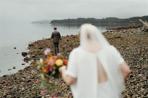 Intimate Wedding at Captain Whidbey Inn | Whidbey Island