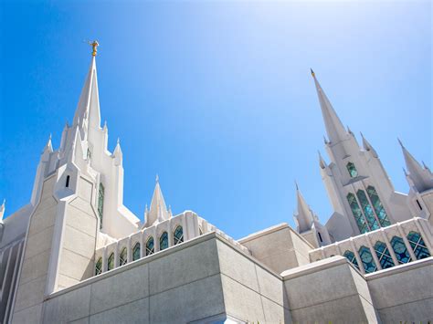 The Mormon Temple, San Diego [3857 x 2896] [building] : r/architecture