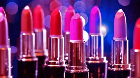 7 Best Lipstick Brands Used By Celebrities In The World | Trabeauli