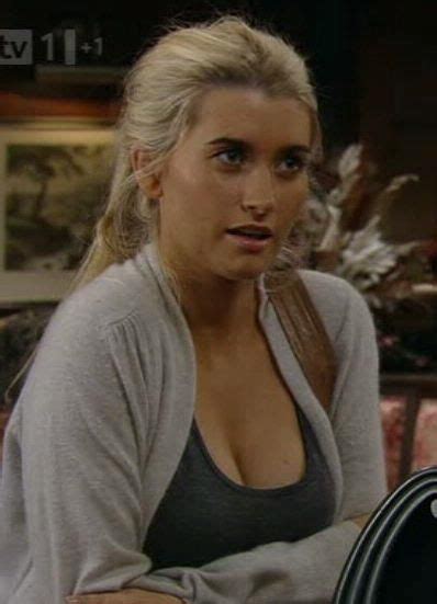 Charley Webb playing Debbie Dingle on Emmerdale. | Charley webb, Celebs ...