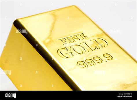 One kg, 1000g gold bar, 999.9 pure gold Stock Photo - Alamy