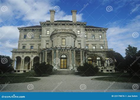 Vanderbilt Mansion Gardens Royalty-Free Stock Photo | CartoonDealer.com #5582559