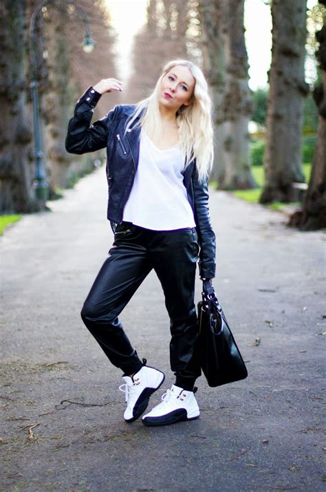 AIR JORDAN RETRO 12 - Petite Side of Style | Cute nike outfits, Boyfriend jeans, Girls sneakers ...