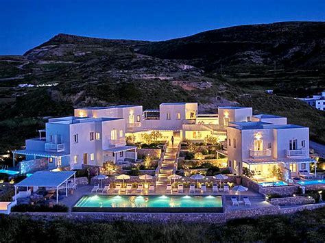 The 8 best Luxury Hotels in Milos - Sara Lind's Guide 2024