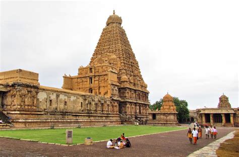 Brihadeeswara Temple – Timings of Brihadeeswara Temple