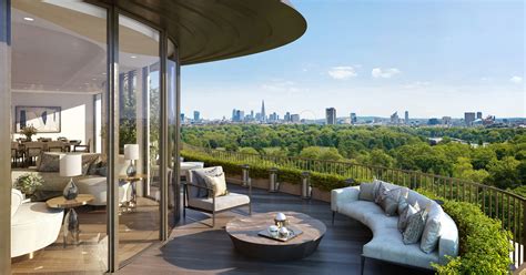 Londoners Snap Up Luxury Homes as Rich Foreigners Are Locked Out - Bloomberg