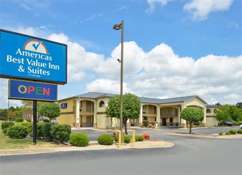 Fairfield Inn & Suites by Marriott Little Rock Airport (AR) - reviews ...