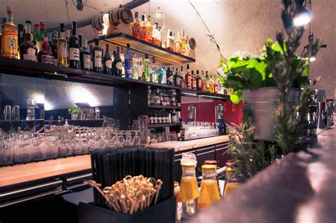 10 Best Places for Nightlife in Rome Italy - Rome Nightlife | IB