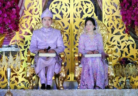 Groom’s family paid for Najib daughter’s KLCC wedding, PM’s aide says ...