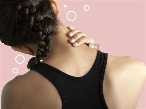 Neck Cracking Tips From Chiropractors | SELF