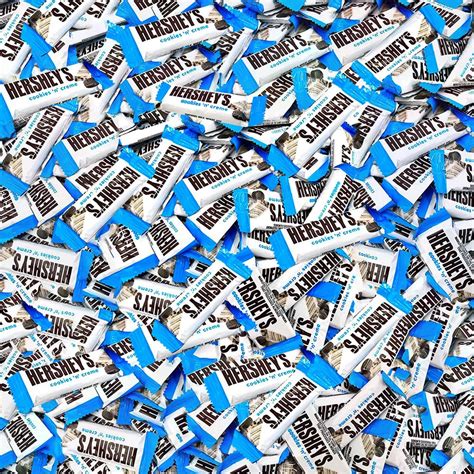 Amazon.com: Hershey’s Cookies ‘n’ Creme Bulk Snack Size Bars - 3 lbs ...