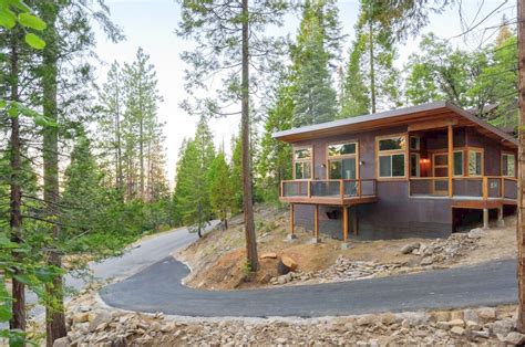 10 Yosemite Cabins Near All Yosemite National Park Entrances