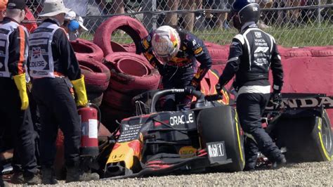 Le casque que portait Verstappen à Silverstone lors de son crash exposé