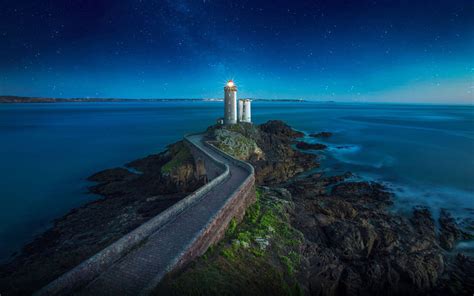 Lighthouse Of The Petit Minou Monument In Plouzané France Hd Wallpaper : Wallpapers13.com