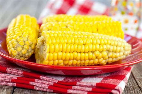 How To Microwave Corn On The Cob With Plastic Wrap (Full Guide!) - Eat Kanga