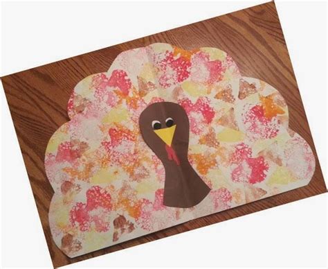 Cute Turkey place mat idea for Thanksgiving. FREEBIE | Thanksgiving ...