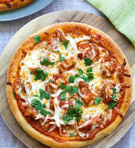 Chicken Tikka Masala Pizza Recipe HERE | Pizza recipes homemade, Indian pizza, Best homemade pizza