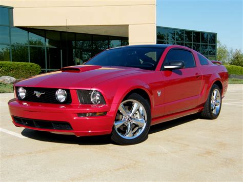 A 2009 Candy Apple Red with a Glass Roof - The Mustang Source - Ford Mustang Forums