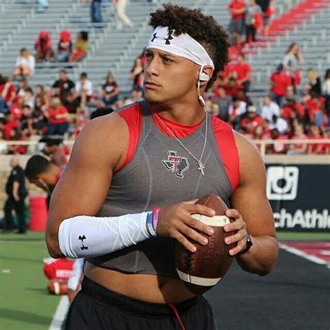 Hottie of the day: Patrick Mahomes - Entertainment Talk - Gaga Daily