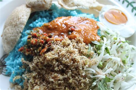 Nasi Kerabu Kelantan - Azie Kitchen