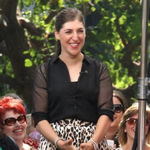 Mayim Bialik blogs about her divorce