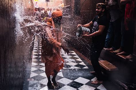 India Street Photography During the Holi Festival | Vinson Images