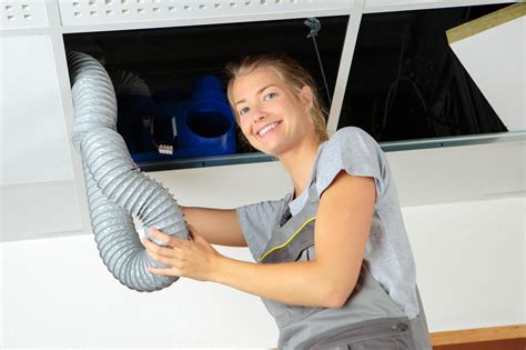 How To Clean Your Air Ducts Yourself (Full DIY On Air Duct Cleaning) - Interior Designs Hub