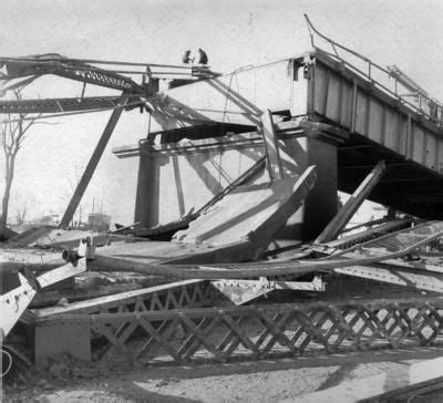 17 Best images about Mothman Silver Bridge Collapse on Pinterest | Photos, Articles and Museums