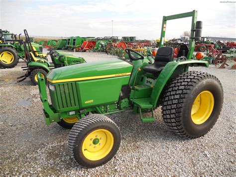 Deere 4005: Specs, Engine, Transmission, Dimensions