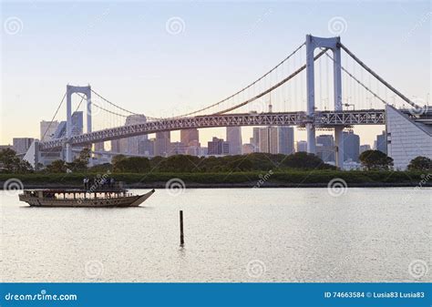 Tokyo Bay, Futuristic Architecture, Office Building Facade Editorial Stock Image - Image of ...