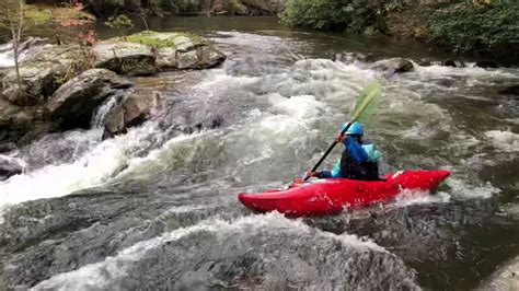 Whitewater Kayaking Bayless Boof - YouTube